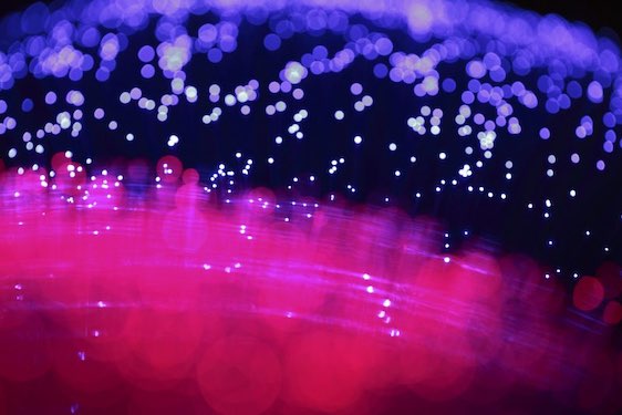 Colorful optical fibers are widely used in fiber-optic communications.