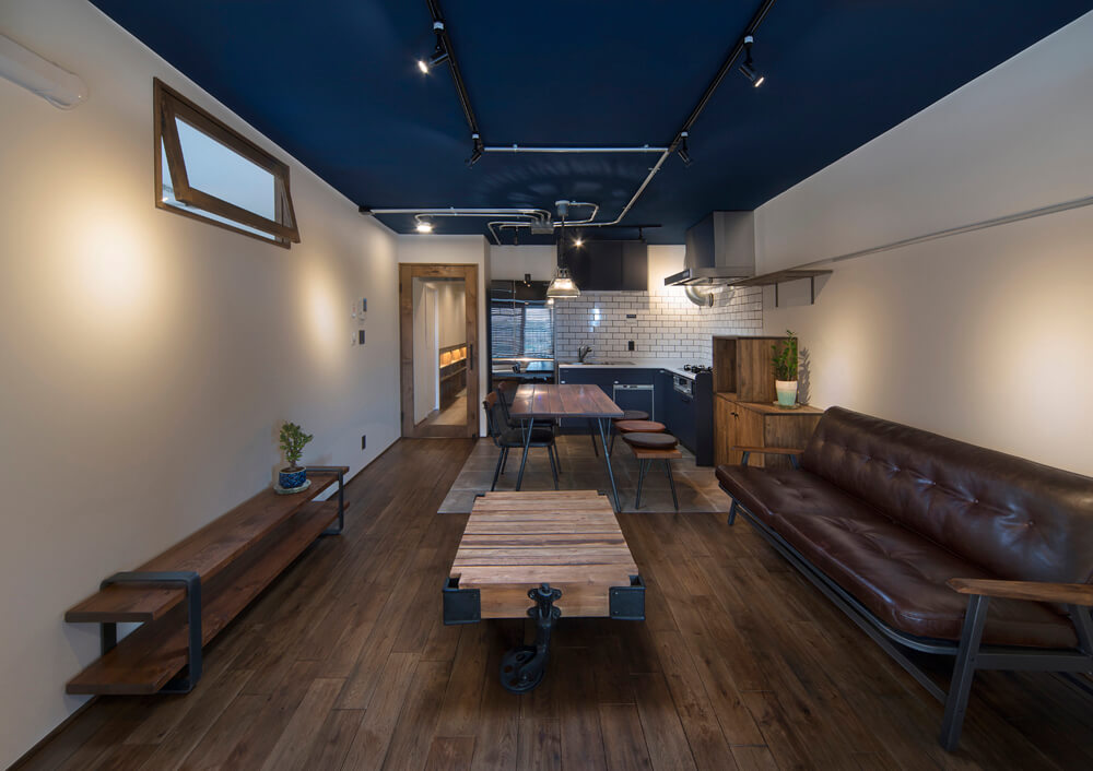 結局 ネイビー が好きなんです リノベ不動産 Beathouse